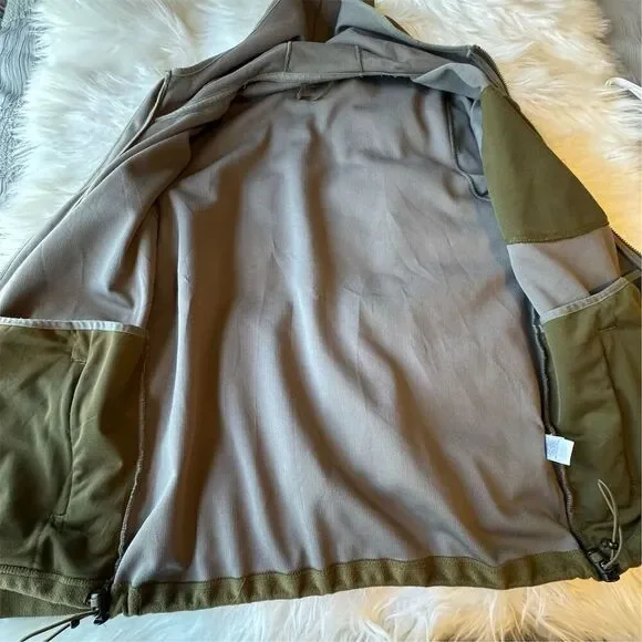 Cabela’s Men's M Green Hooded Wind Shear Jacket Hiking Camping Rugged - Picture 4 of 15